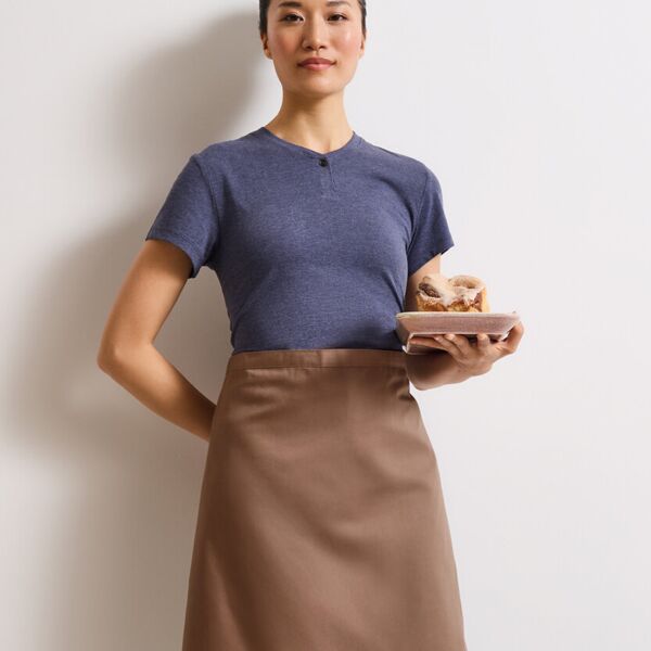 Mid-length apron Thumbnail